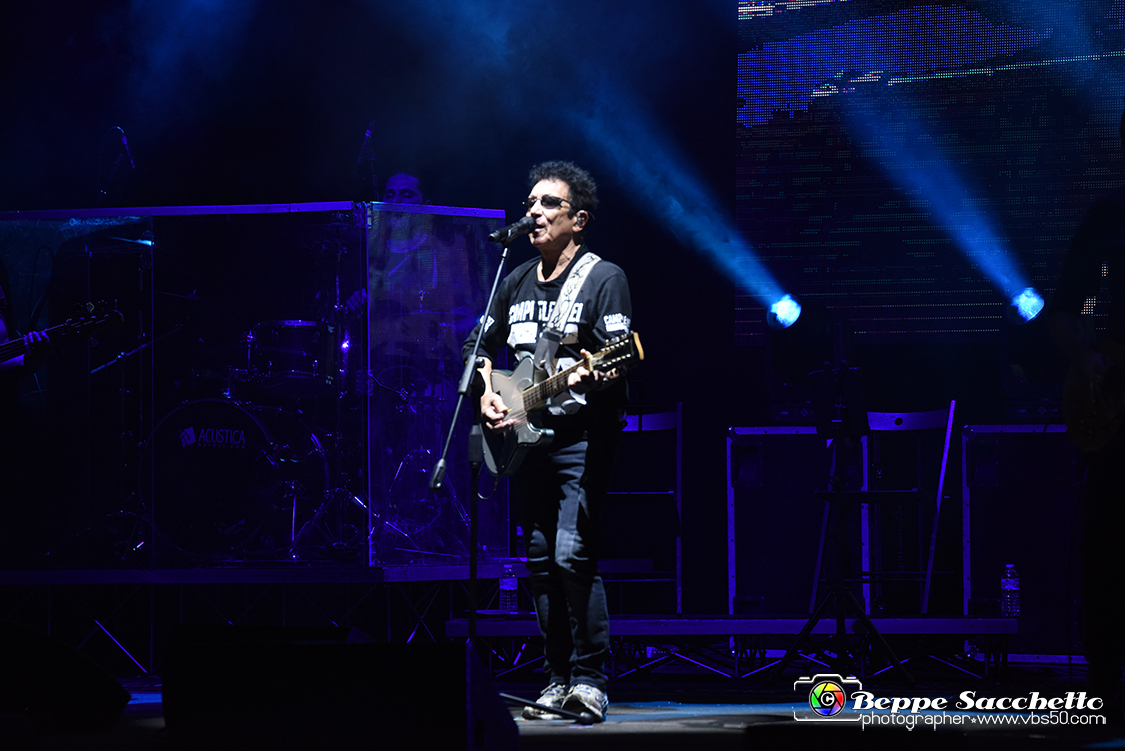 VBS_4150 - Concerto Edoardo Bennato - Peter Pan Rock 'n' Roll Tour.jpg